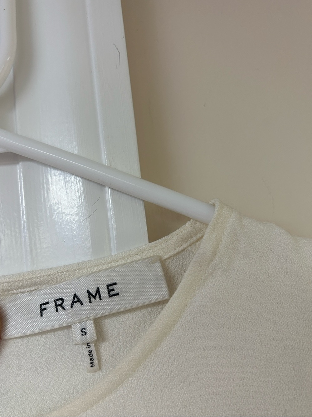 Frame Ruffle Crepe Blouse - Picture 3 of 6